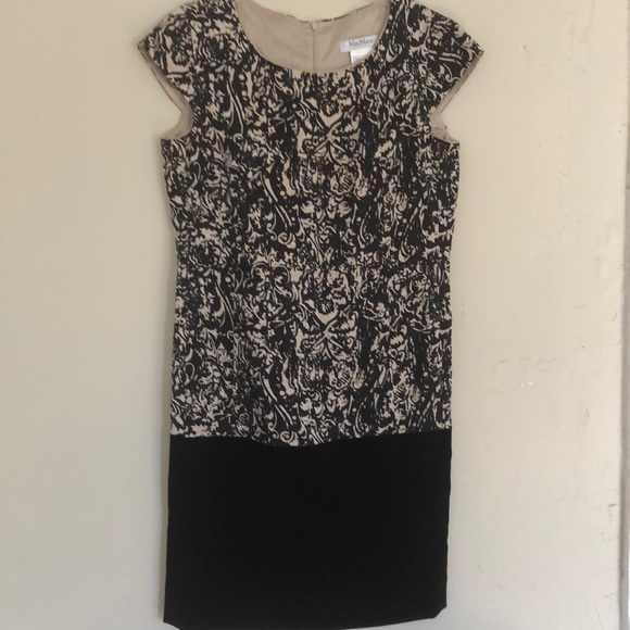 Dress - Picture 1 of 2